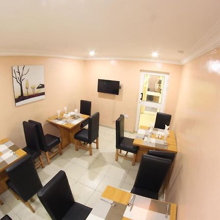 Celia'S Suites Abeokuta Екстериор снимка