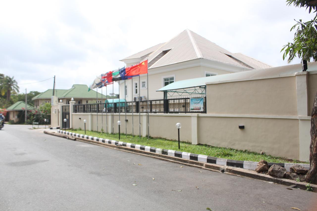 Celia'S Suites Abeokuta Екстериор снимка